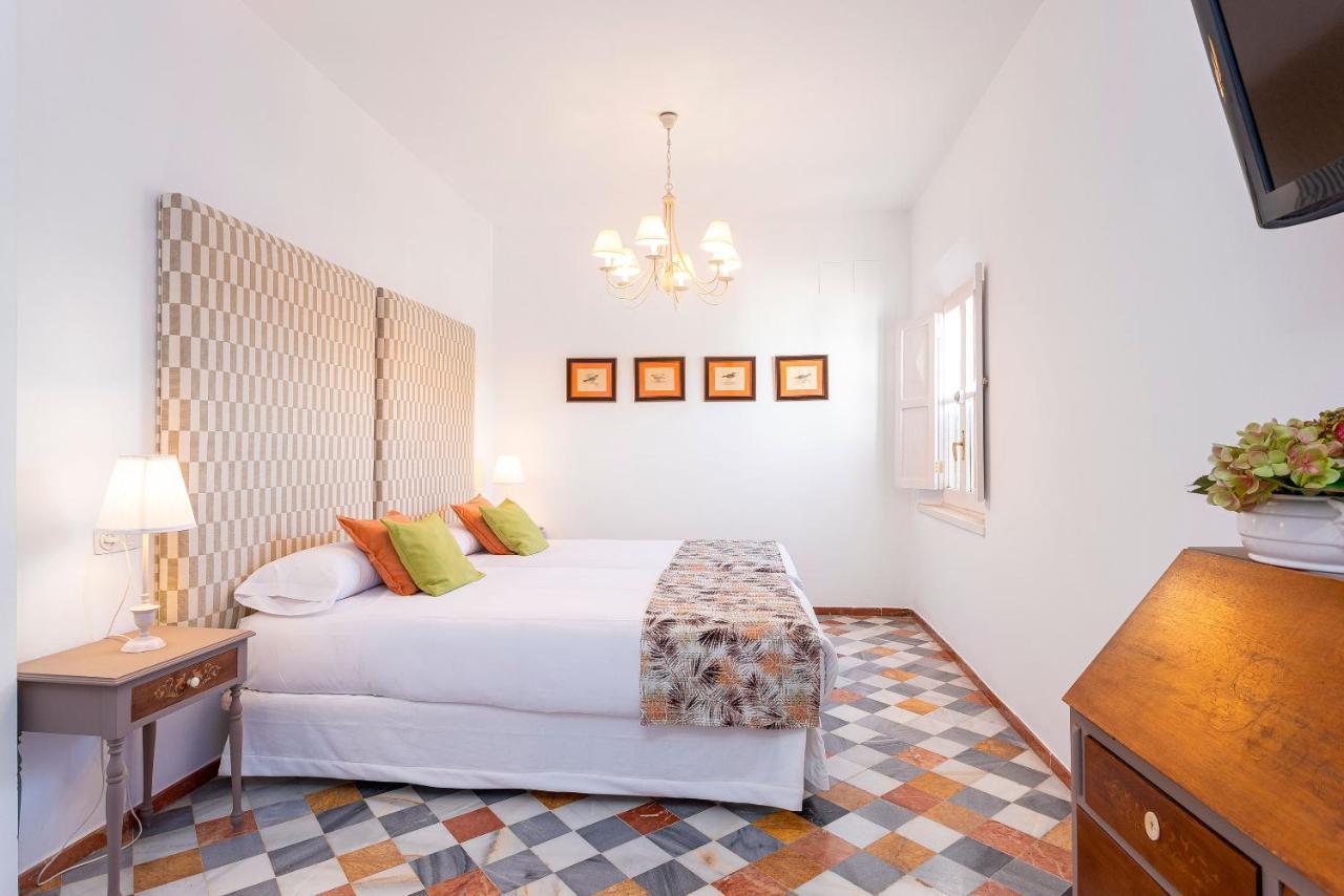 Genteel Home Campamento Seville Exterior photo