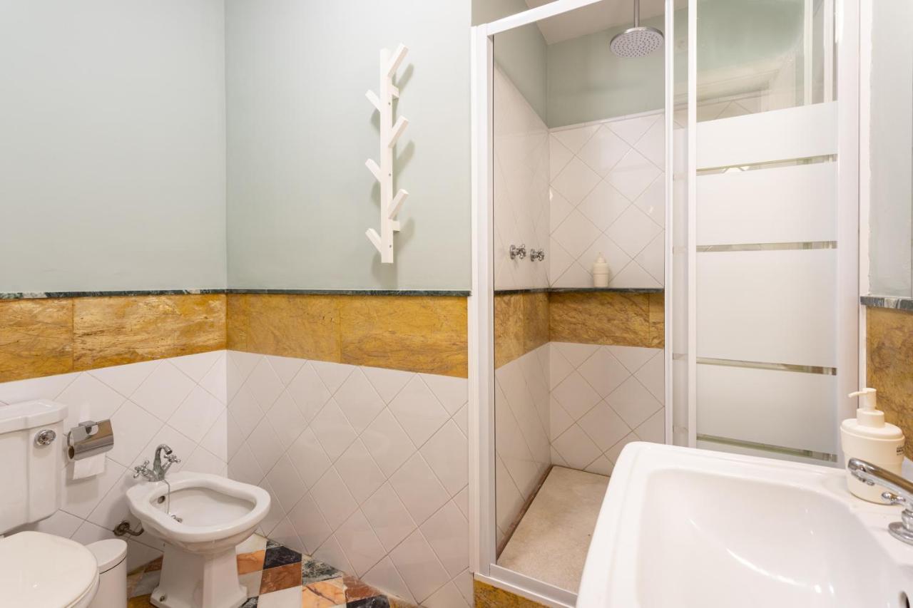 Genteel Home Campamento Seville Exterior photo