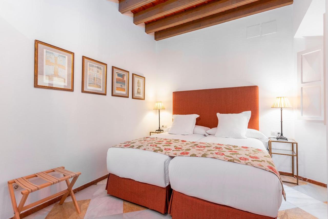 Genteel Home Campamento Seville Exterior photo
